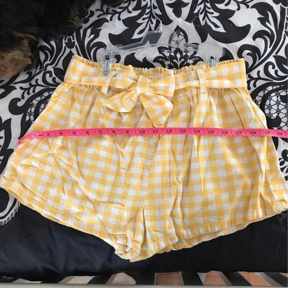 Yellow plaid shorts - Picture 4 of 4